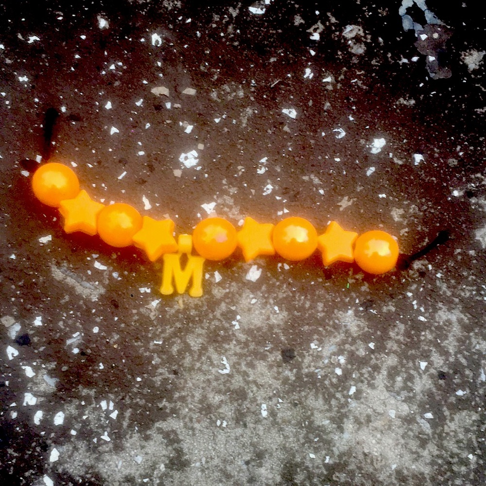 M orange keychane